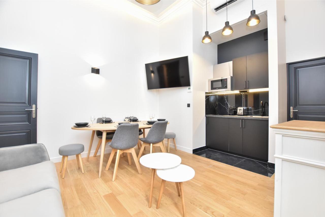 Cosy Apartment - 2Br-7P - Arc De Triomphe パリ エクステリア 写真
