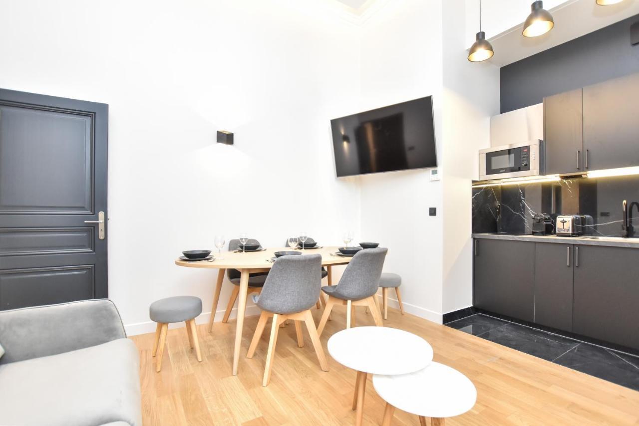Cosy Apartment - 2Br-7P - Arc De Triomphe パリ エクステリア 写真